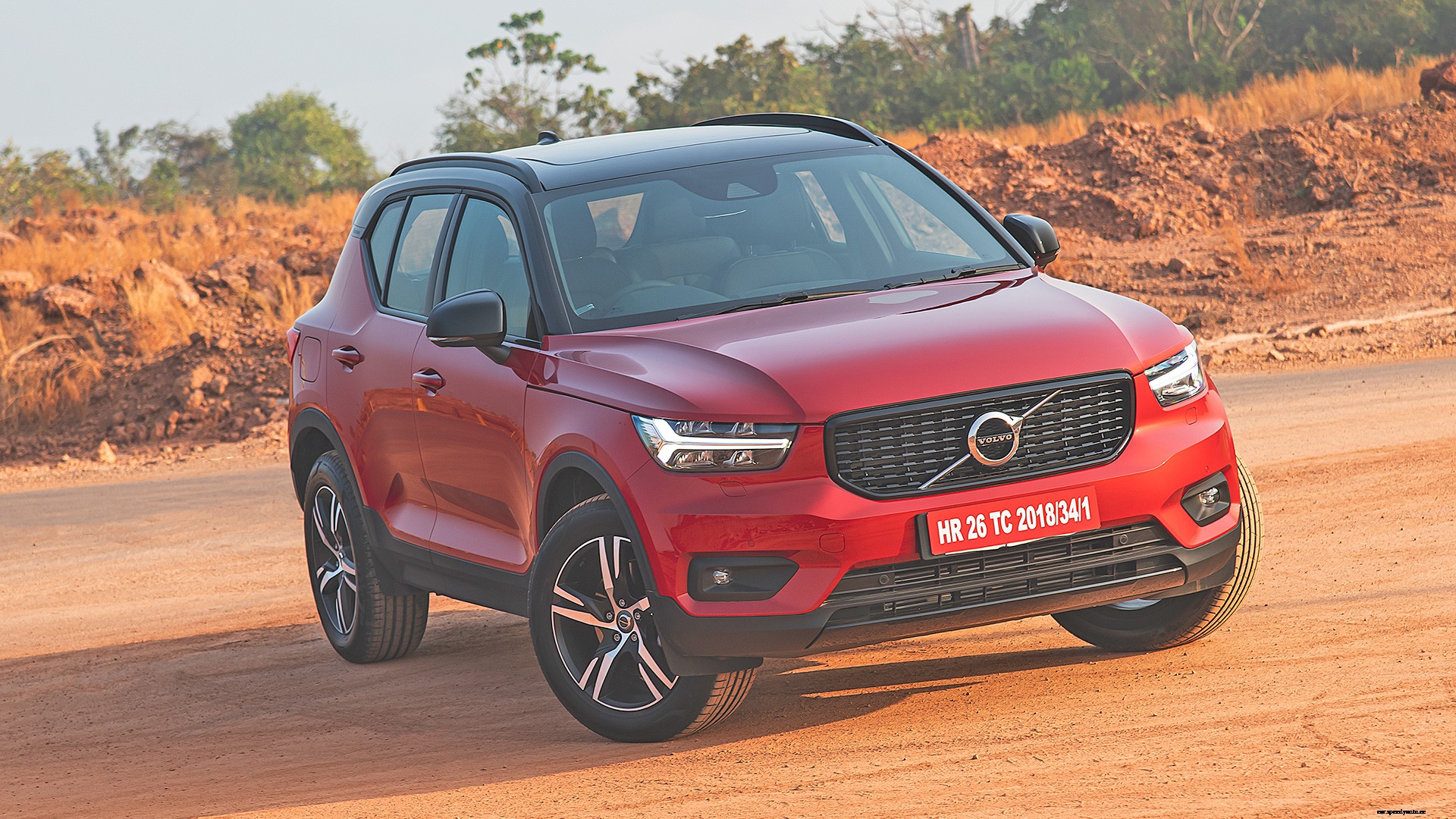Volvo XC40 2020 T4 R Design Exterior