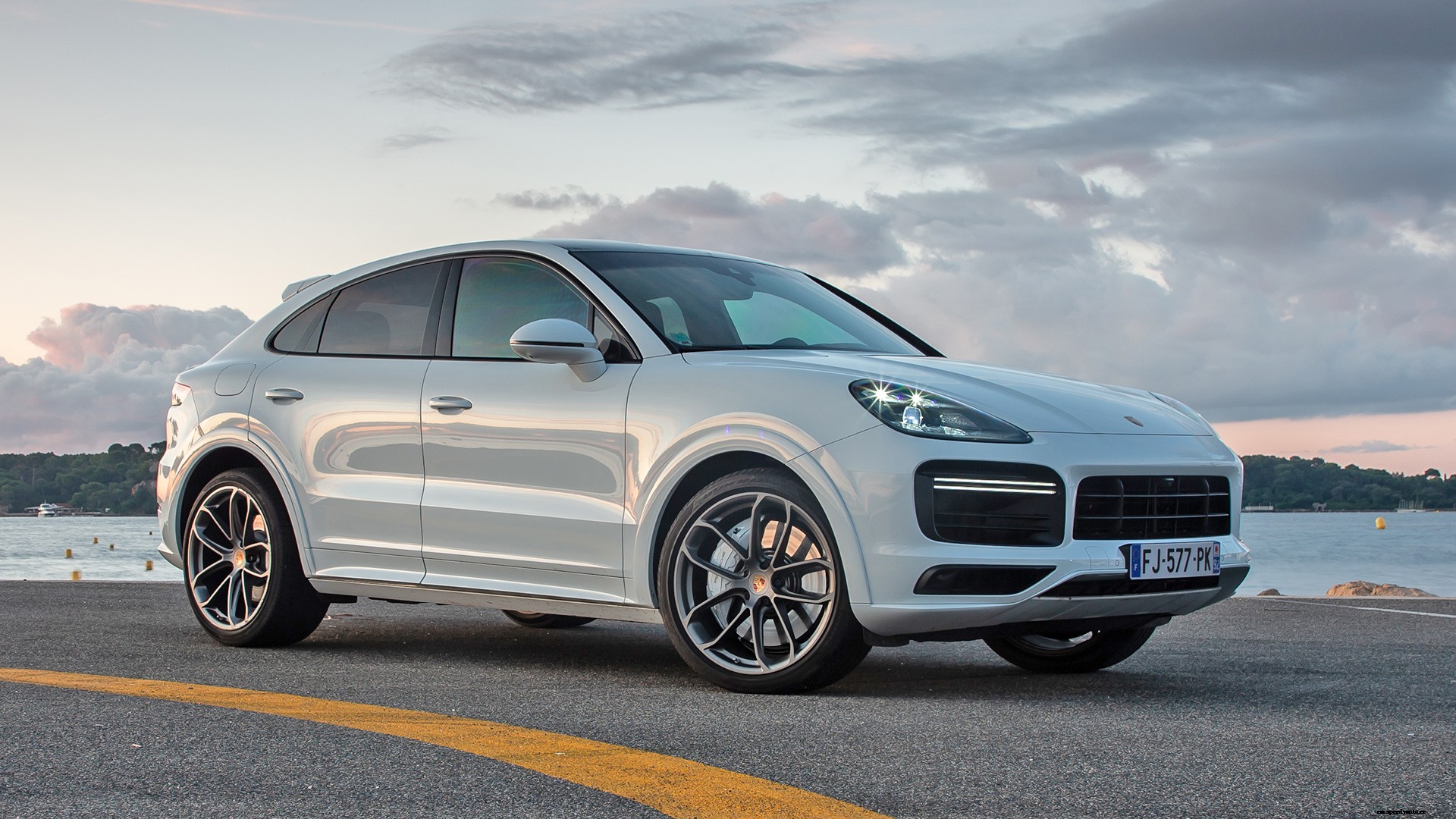 Porsche Cayenne Coupe 2020 Turbo Exterior