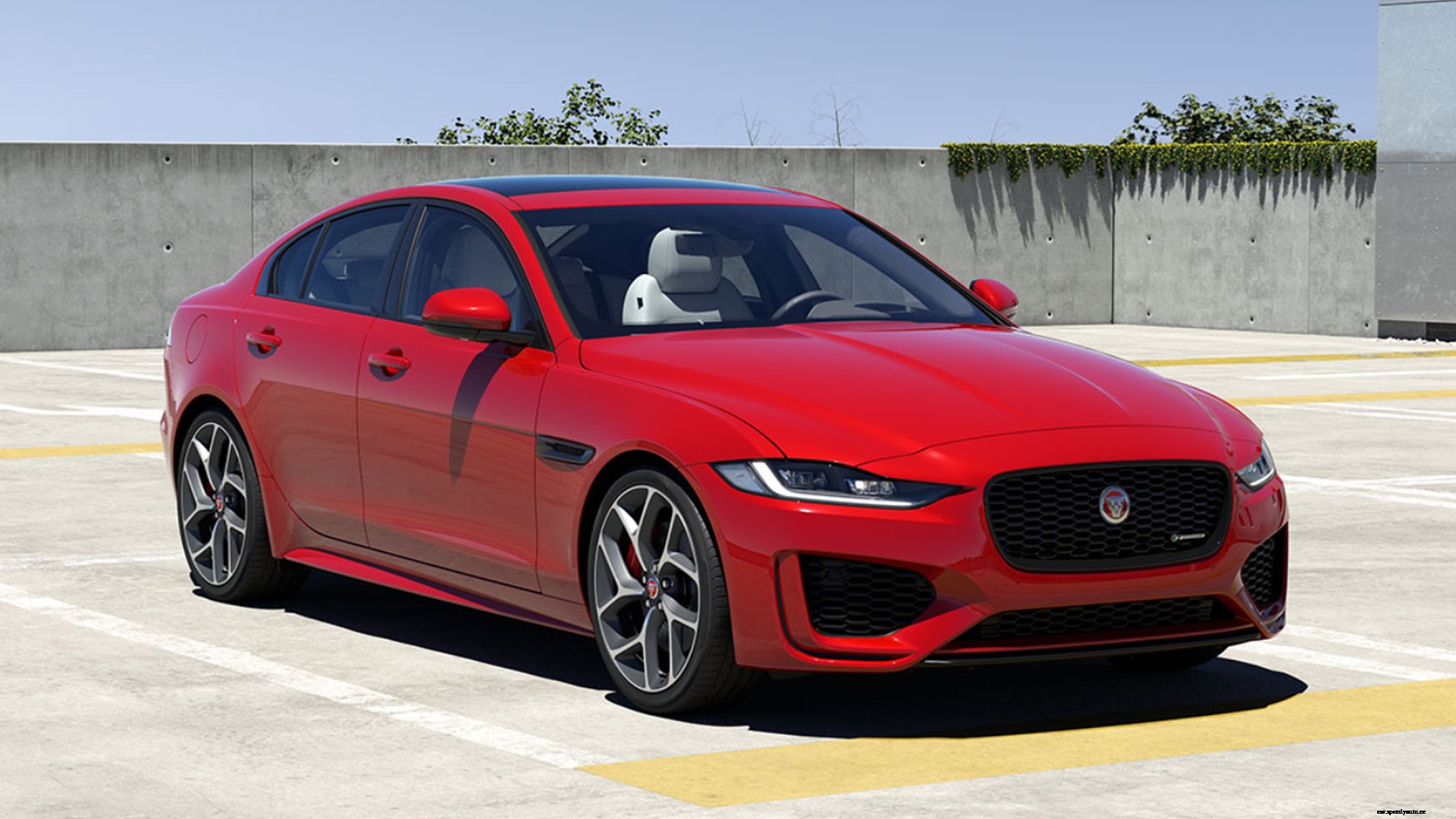 Jaguar XE 2020 SE Diesel Exterior