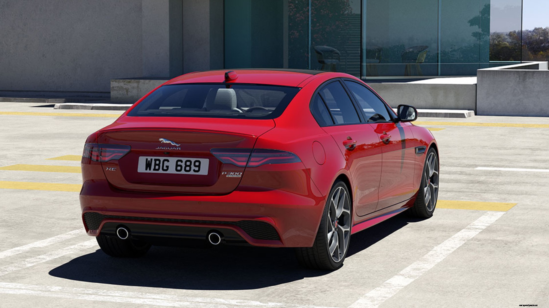 Jaguar XE 2020 SE Diesel Exterior