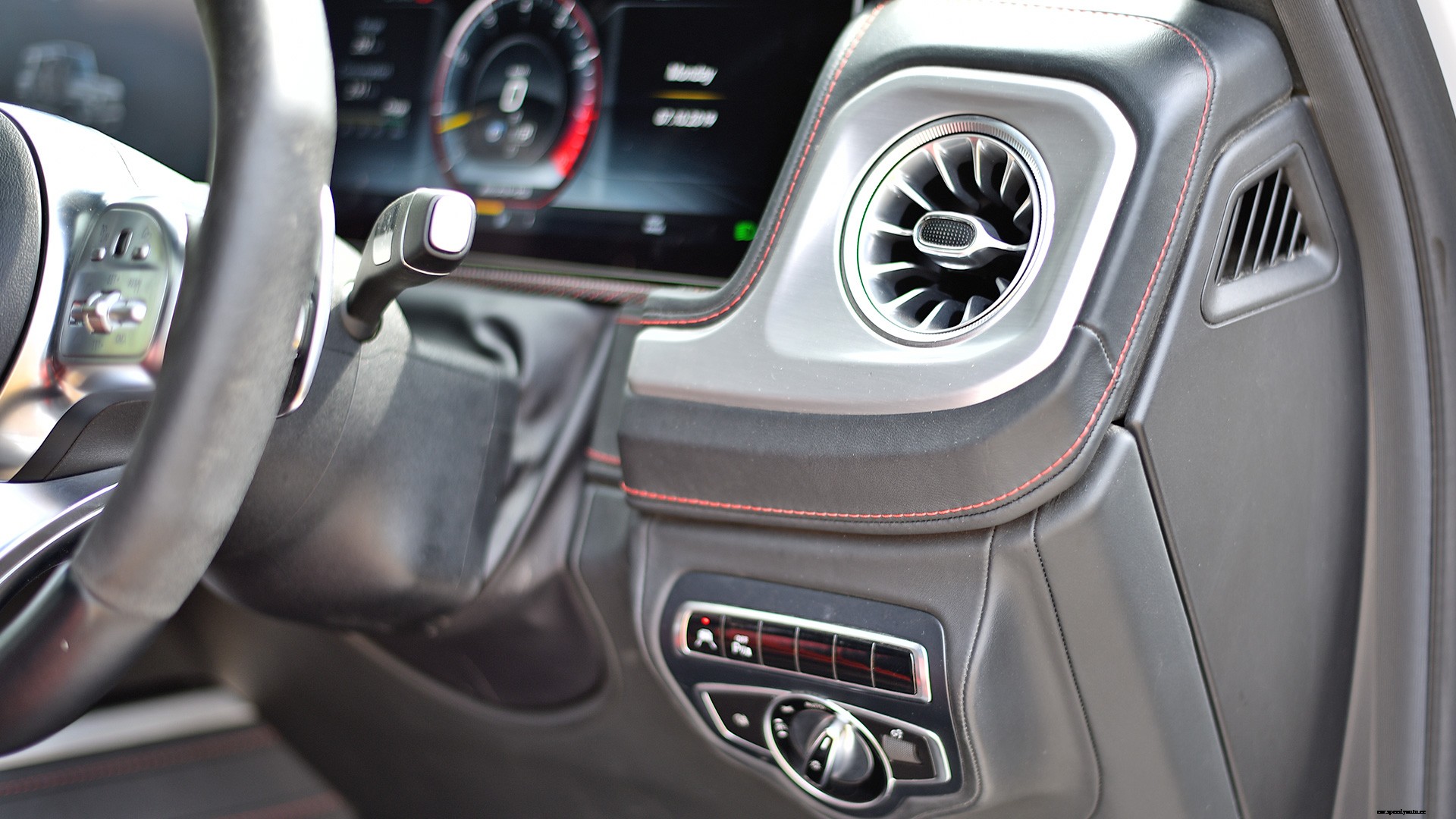 Mercedes Benz G-Class 2019 350d Interior