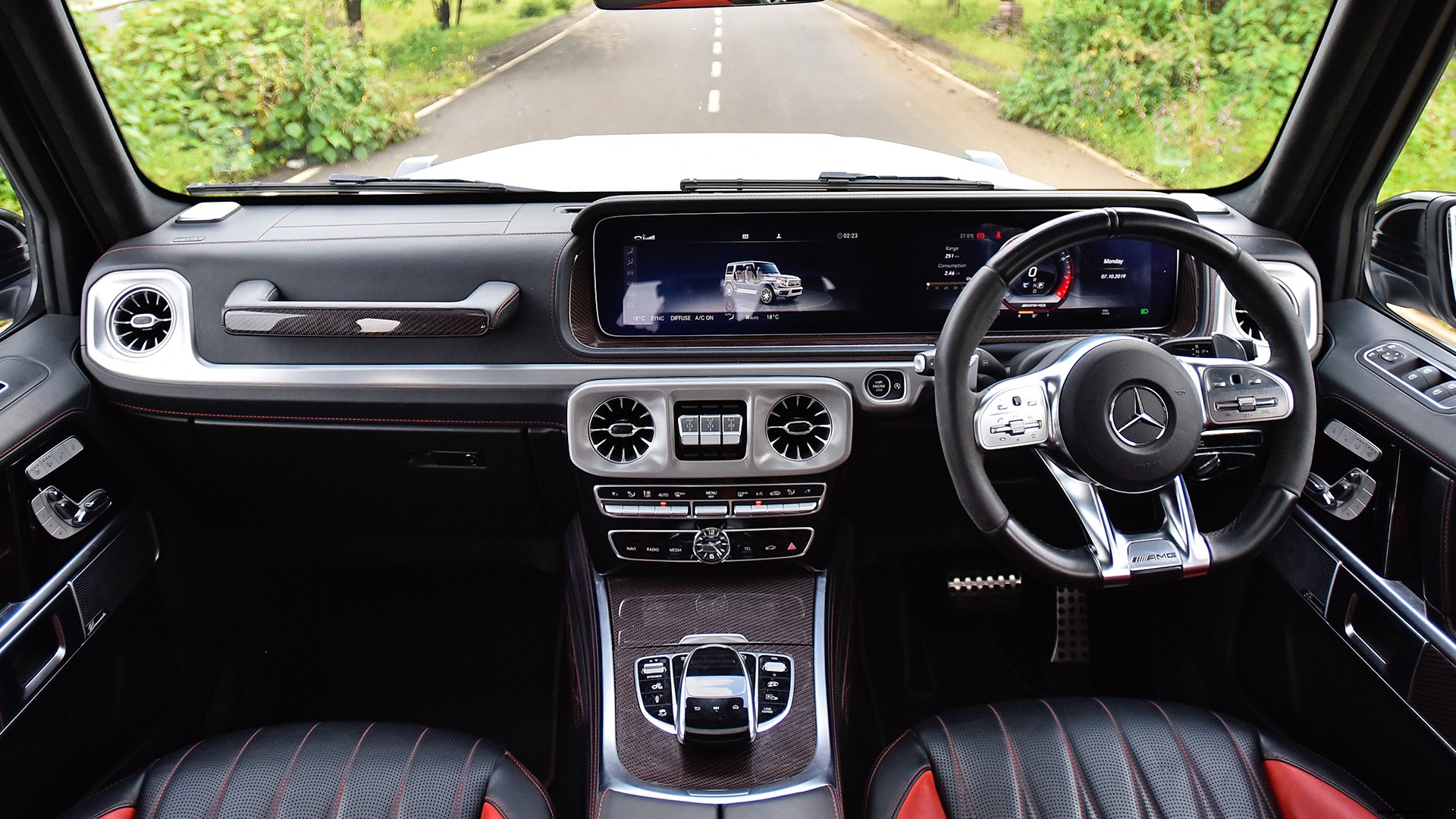 Mercedes Benz G-Class 2019 350d Interior