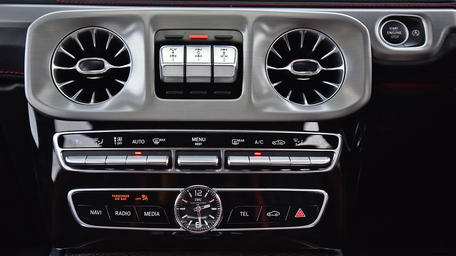 Mercedes Benz G-Class 2019 350d Interior