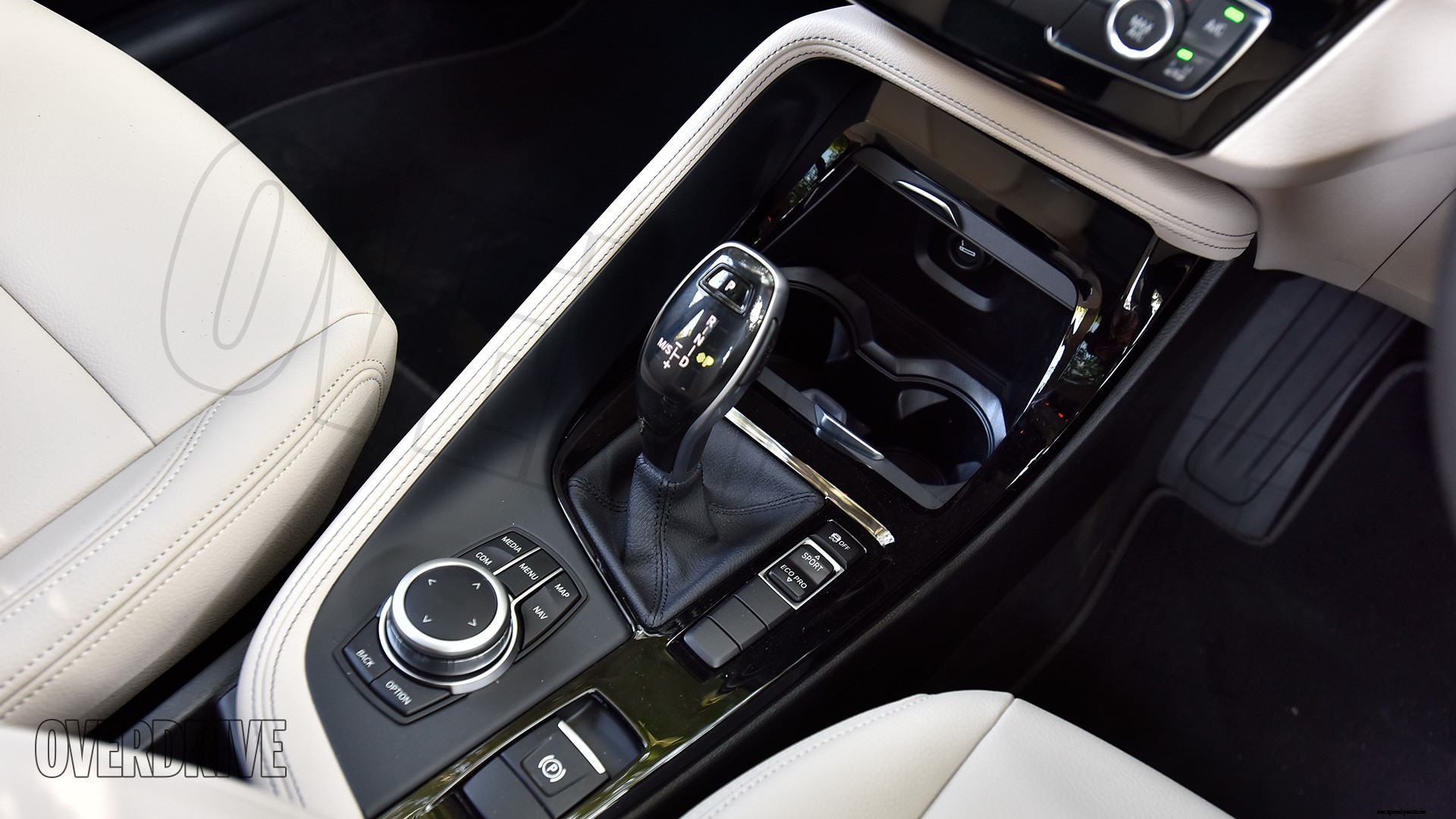 BMW X1 2020 sDrive20i xLine Interior