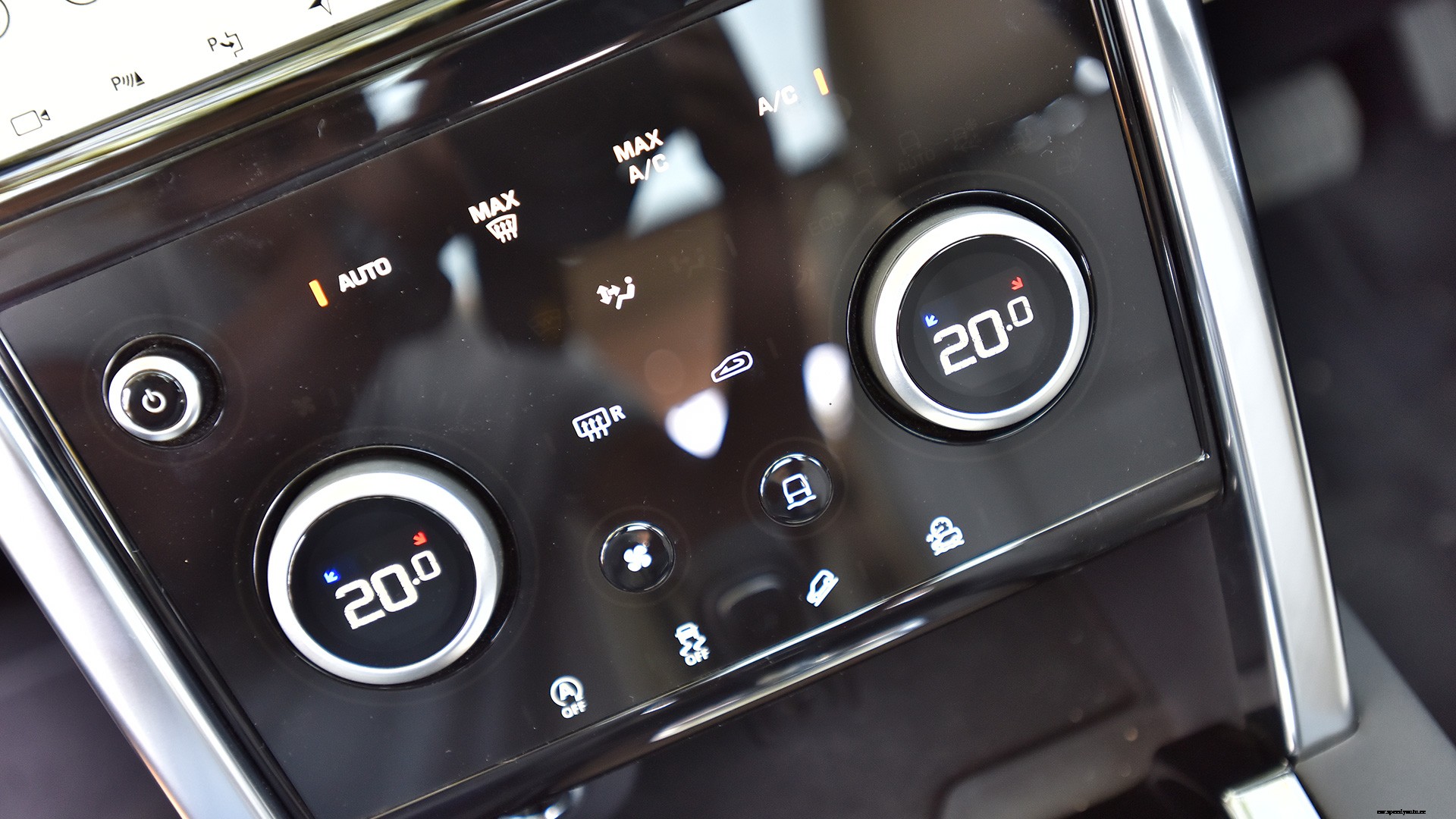 Land Rover Discovery Sport 2020 S Interior