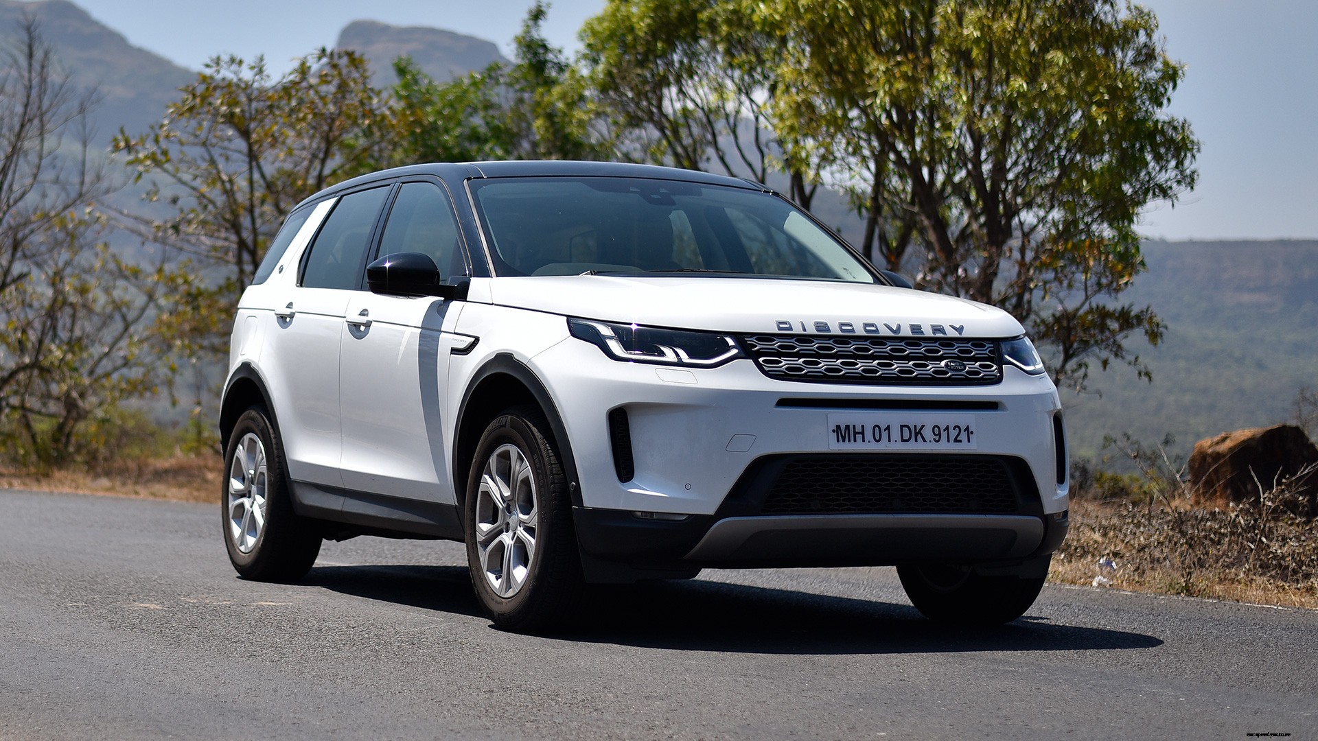 Land Rover Discovery Sport 2020 S Exterior