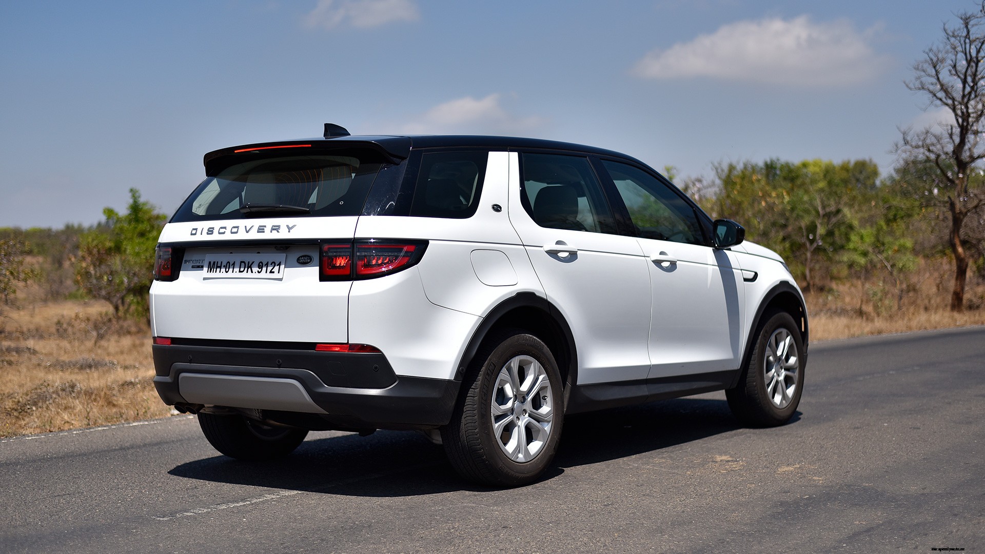 Land Rover Discovery Sport 2020 S Exterior