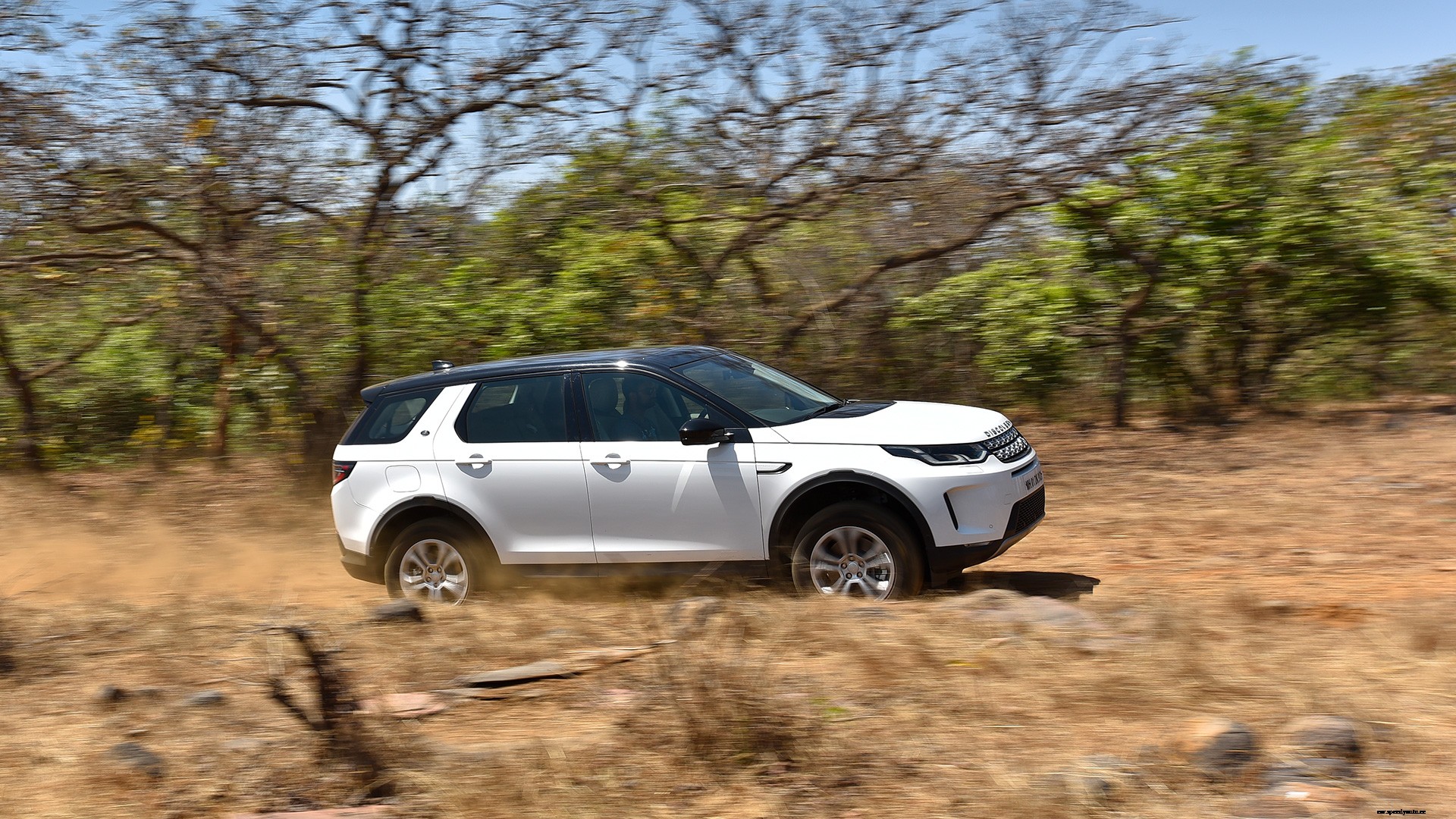 Land Rover Discovery Sport 2020 S Exterior