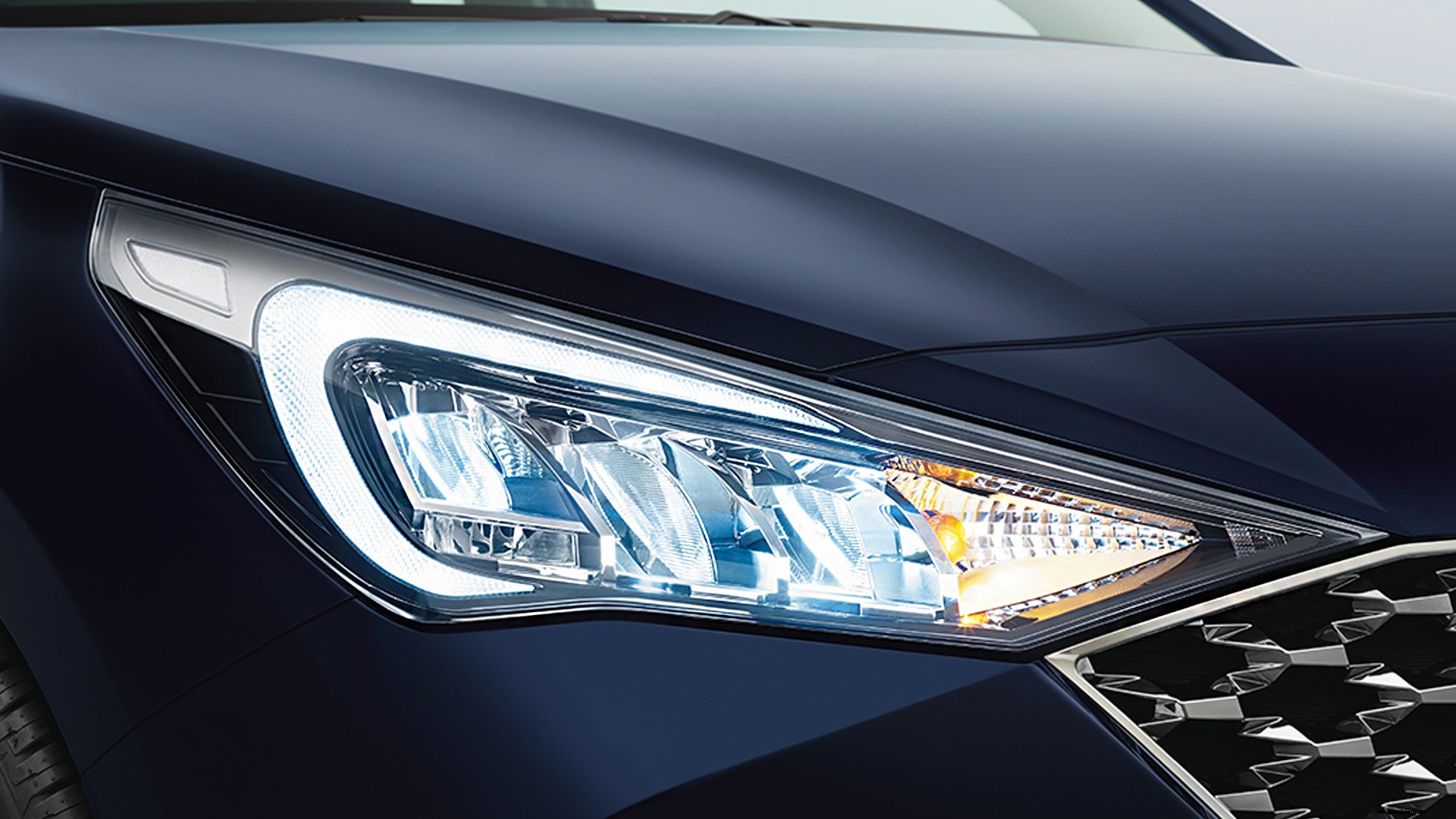 Hyundai Verna 2020 1.0l SX(O) Petrol Exterior