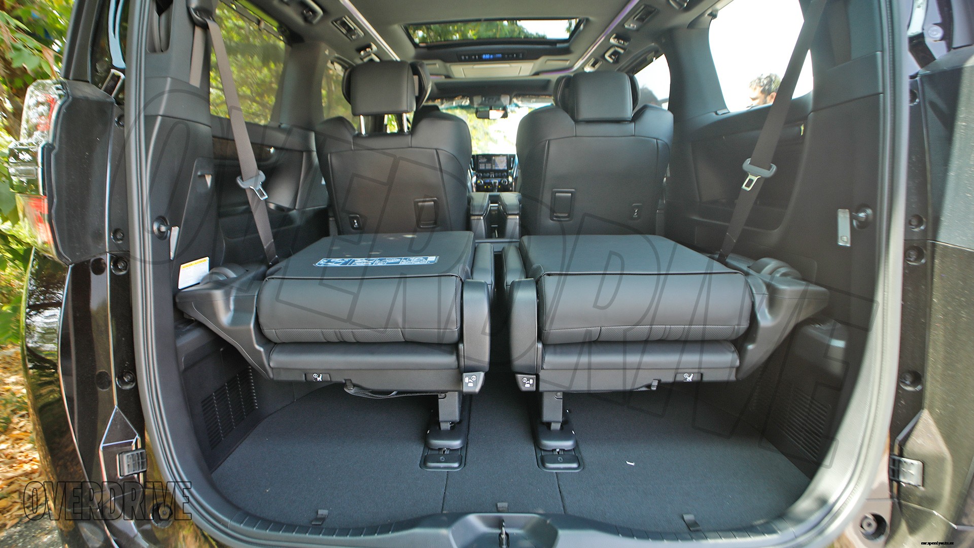 Toyota vellfire 2020 Executive Lounge Interior