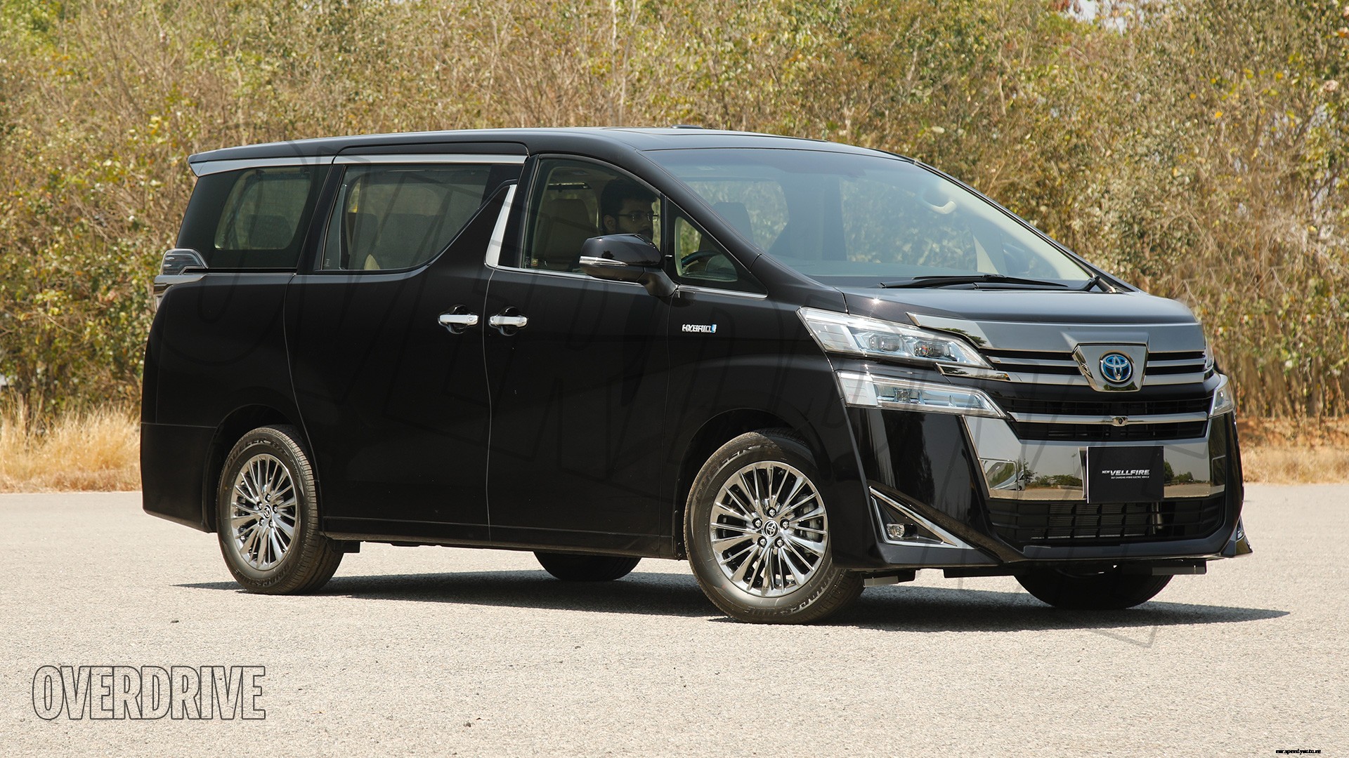 Toyota vellfire 2020 Executive Lounge Exterior