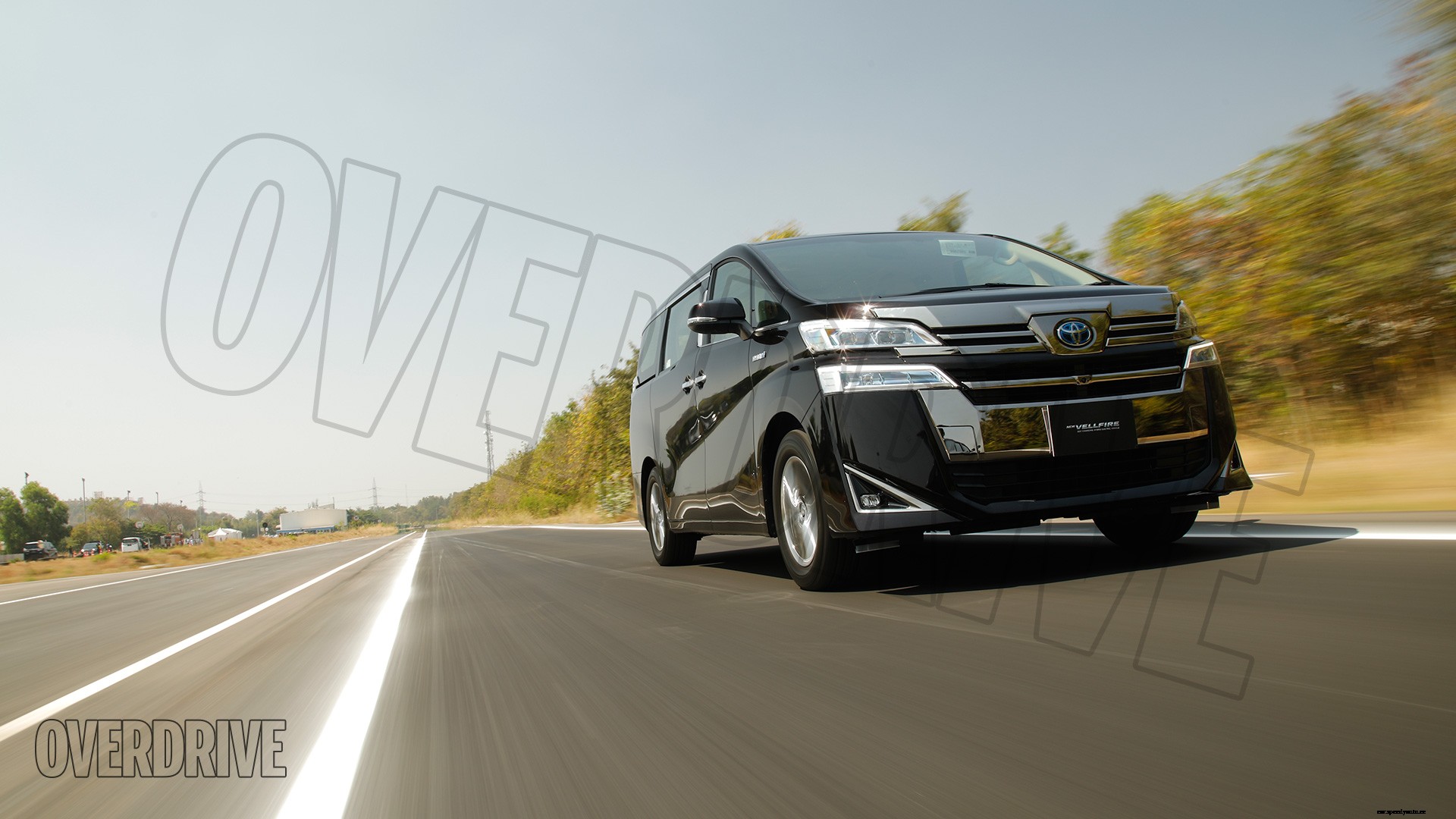 Toyota vellfire 2020 Executive Lounge Exterior