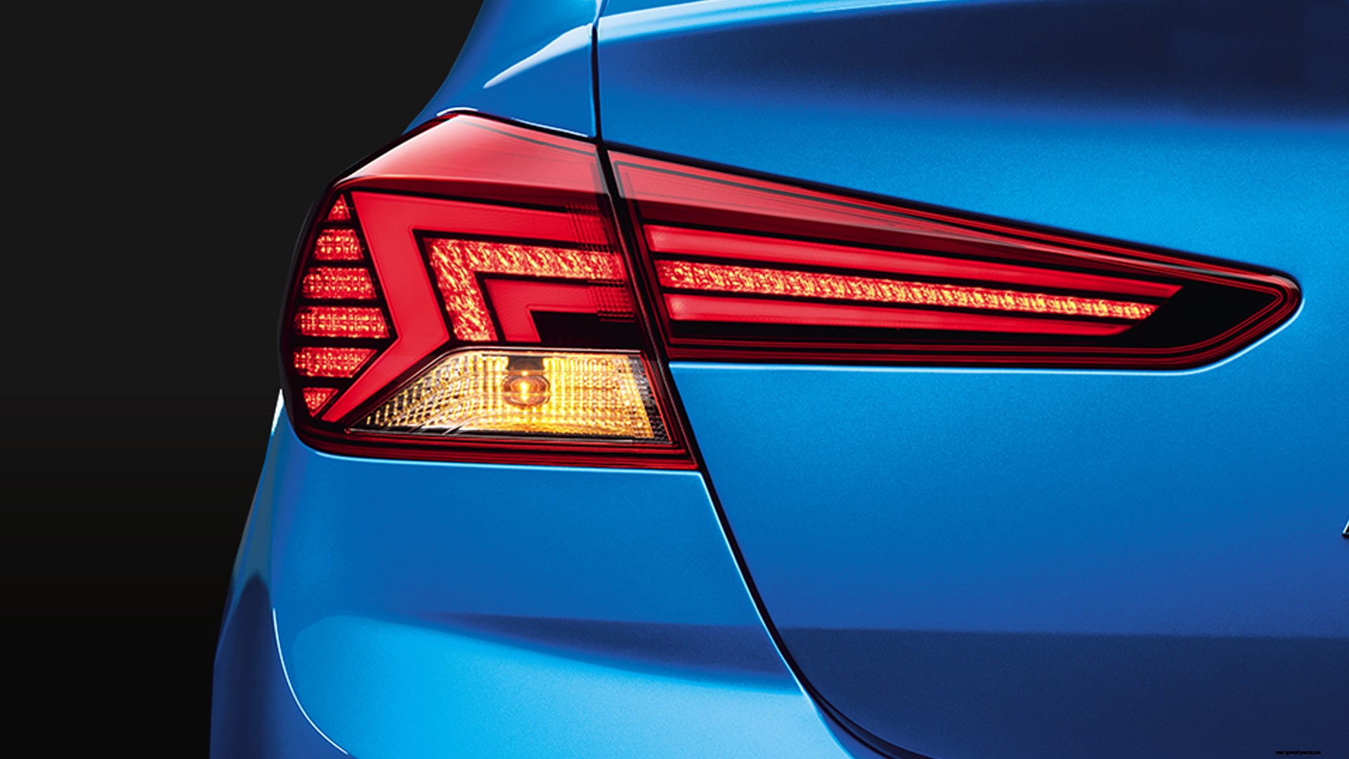 Hyundai Elantra 2020 1.5 Diesel SX Exterior