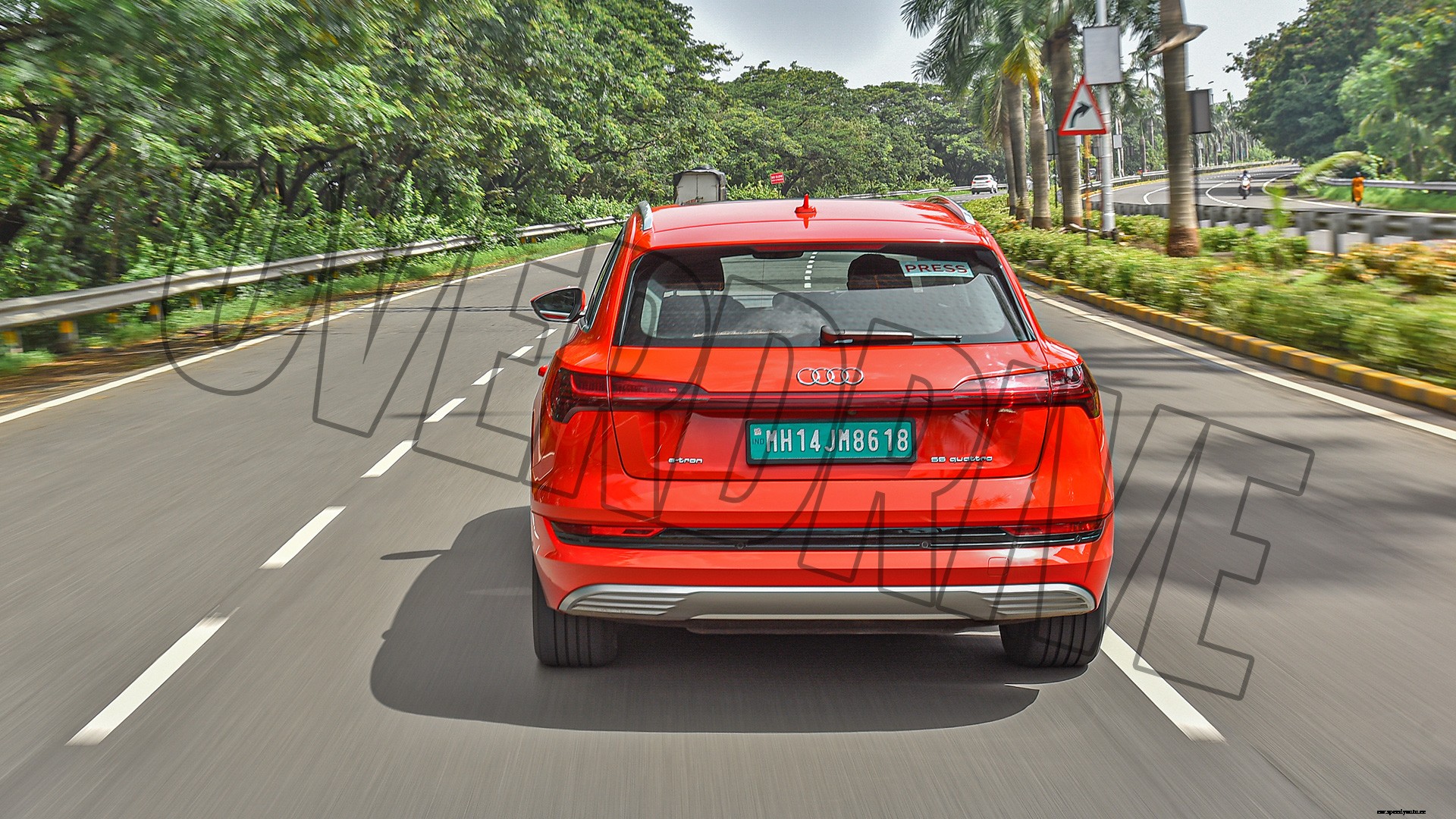 Audi  e-tron-2021-55 Exterior