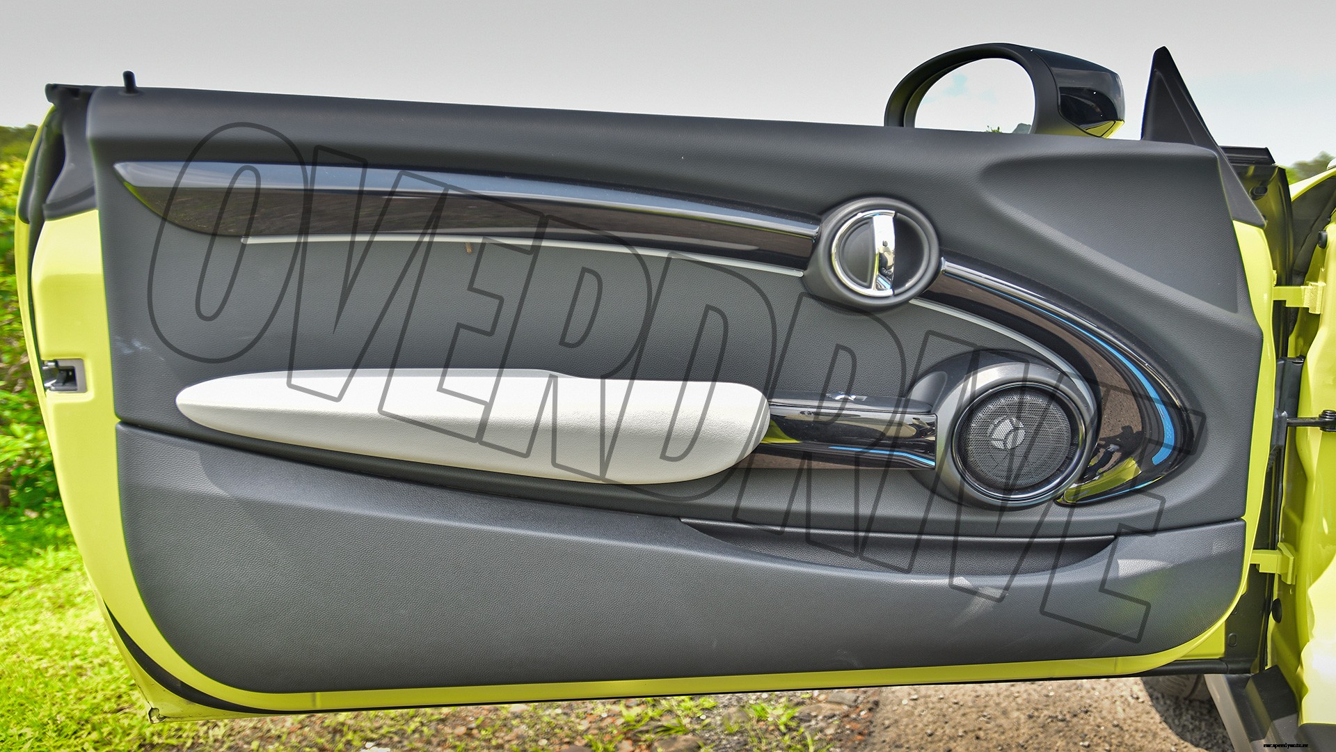 Mini Cooper S 2021 Convertible Interior