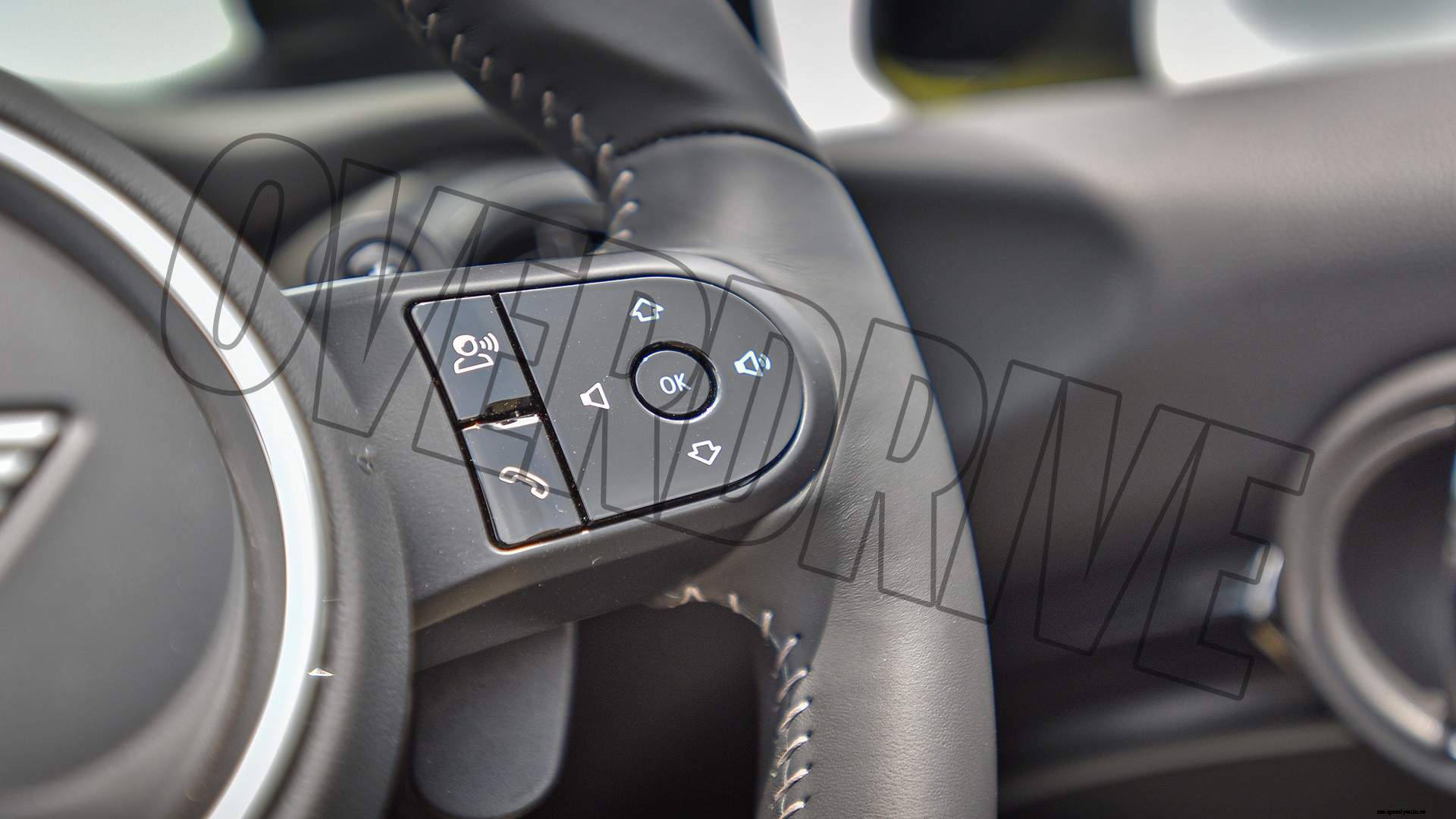 Mini Cooper S 2021 Convertible Interior