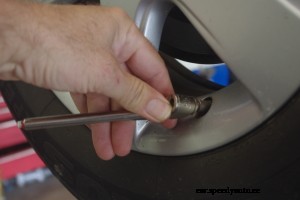 How do I air up my tires?