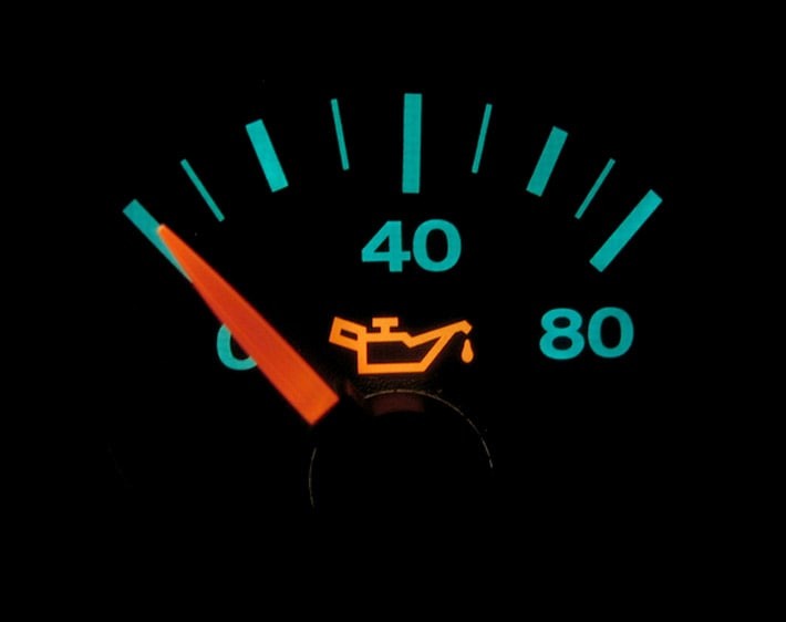 How Does An Oil Pressure Gauge Work?