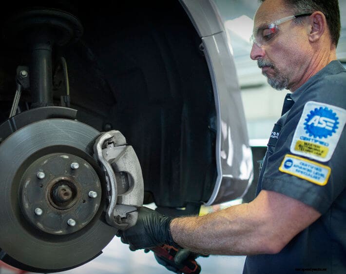 Firestone Technicians: The Experts in Brake Repair