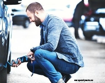 Know Your Roll: Tire Care Tips for National Tire Safety Week