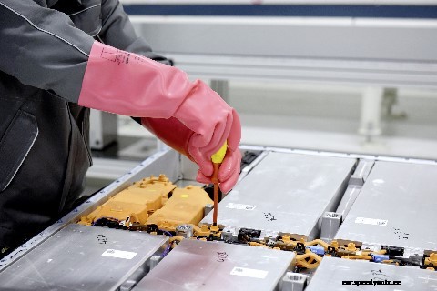 We look at how EV batteries can be recycled