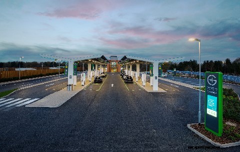 Private vs public EV charging