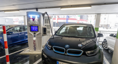 How to prepare and use your EV in cold weather