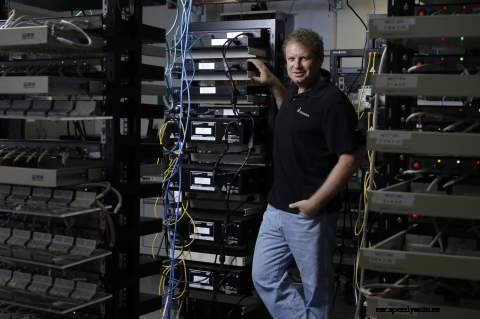 StoreDot and BP present 5 minute charge of e-scooter