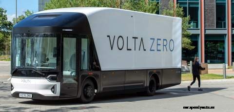 UK-Swedish start-up launches electric truck that could revolutionise urban freight distribution