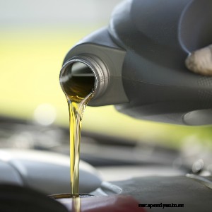 What to Keep in Mind Before a Winter Oil Change