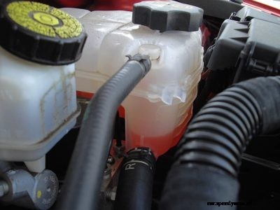 How Can I Clean my Coolant Reservoir?