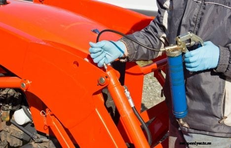 What Hydraulic Service Should I be Doing?