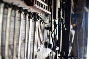 MUST HAVE TOOLS In Your Garage