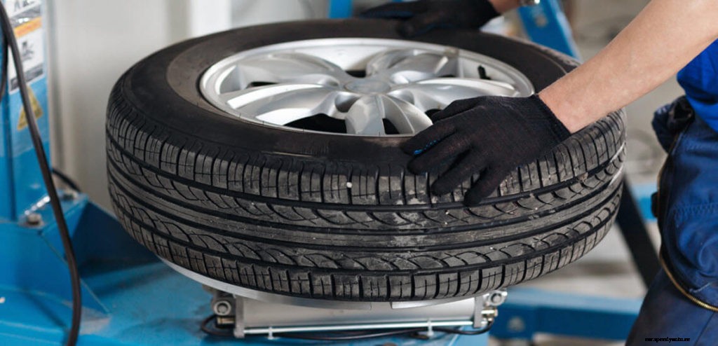 How to Fix a Car That Shakes (Symptoms & Fixes)