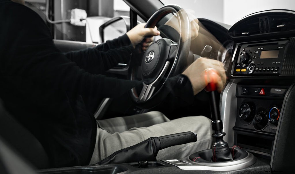 Driving Habits That Ruin Your Car and Drain Your Wallet