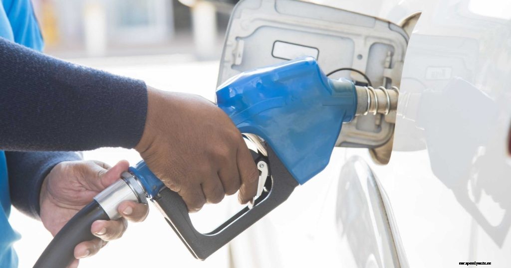 50 Tips to Make Your Road Trip an Easy Ride