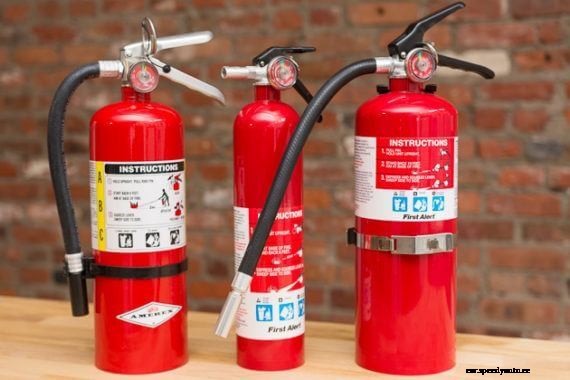 Winter Car Emergency Kit Checklist: The Ultimate Guide