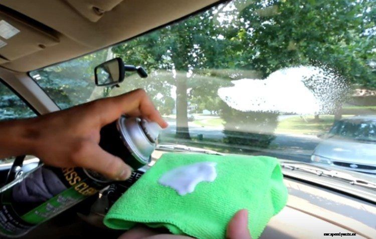 How to Clean Inside of Windshield