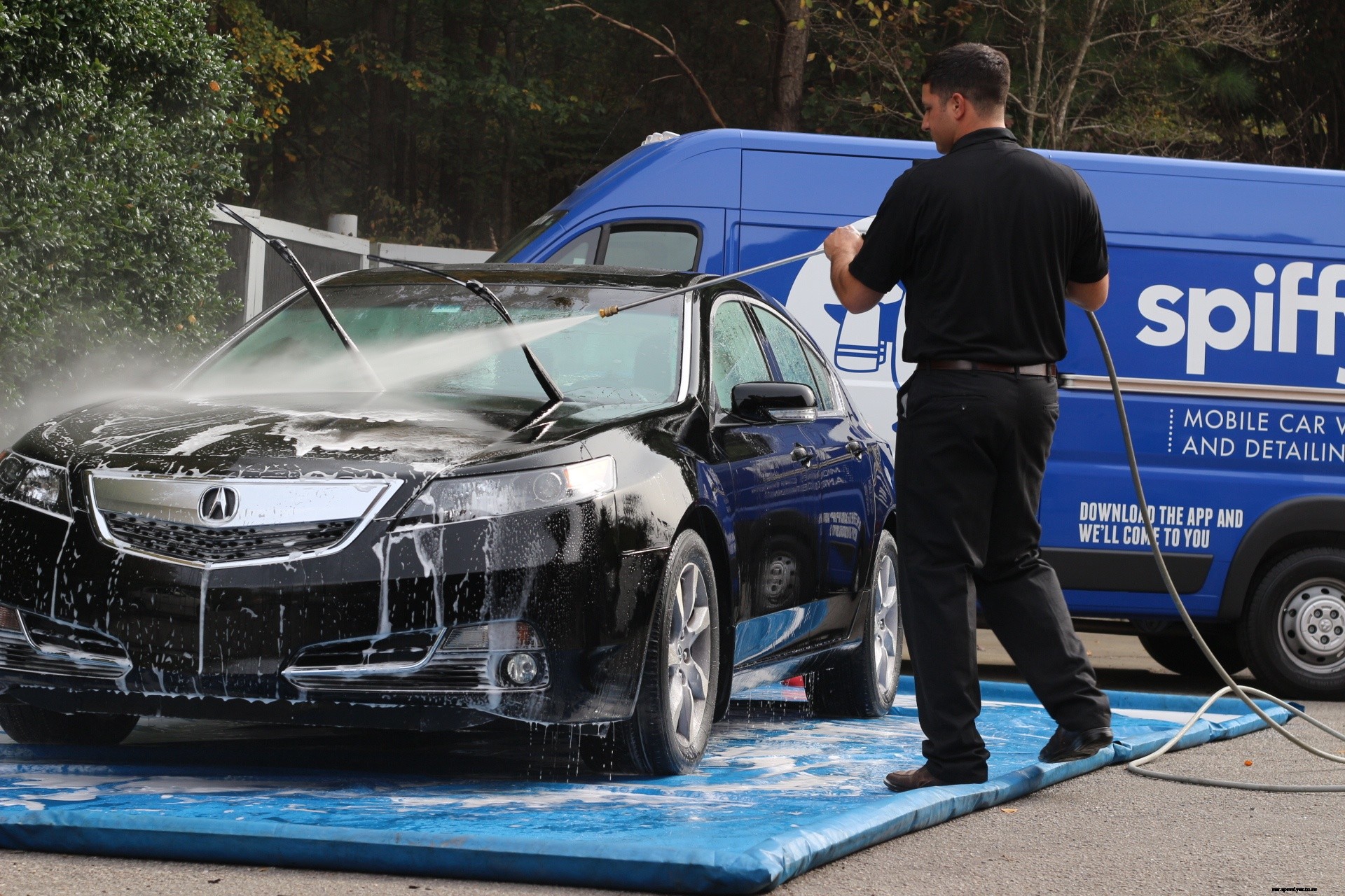 6 Things to Look for in a Mobile Car Wash