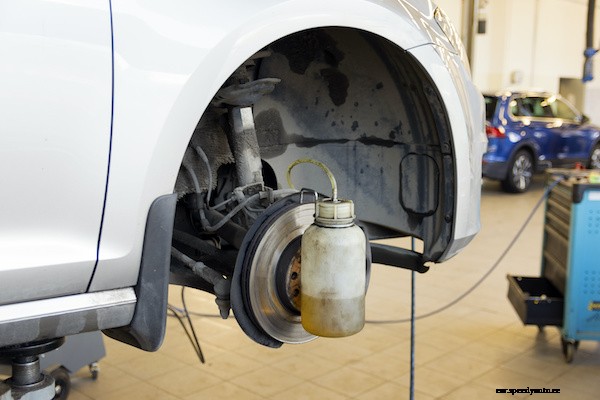 Signs it’s Time to For a Brake Fluid Flush