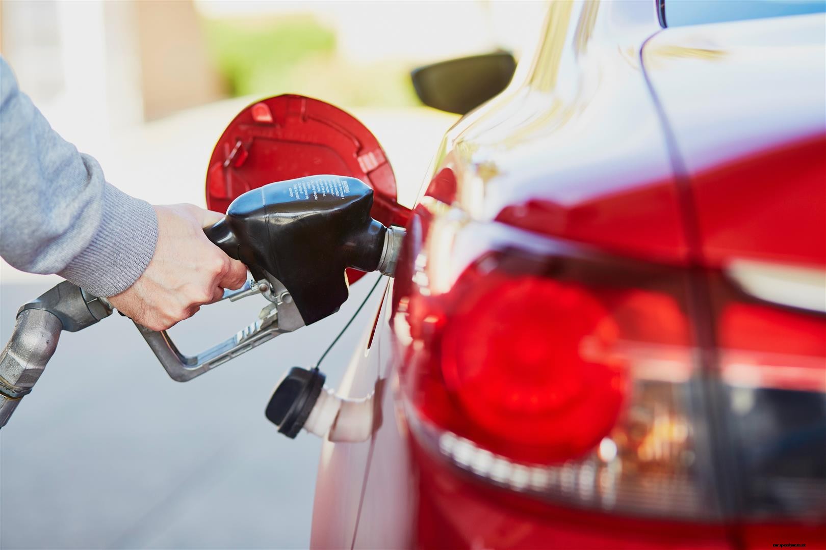 10 Reasons Why You Might Be Getting Poor Gas Mileage