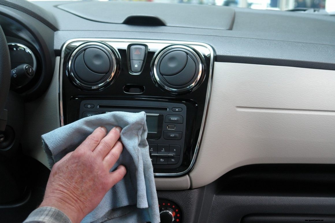 How to Sanitize your Car against Coronavirus for a Safe Drive