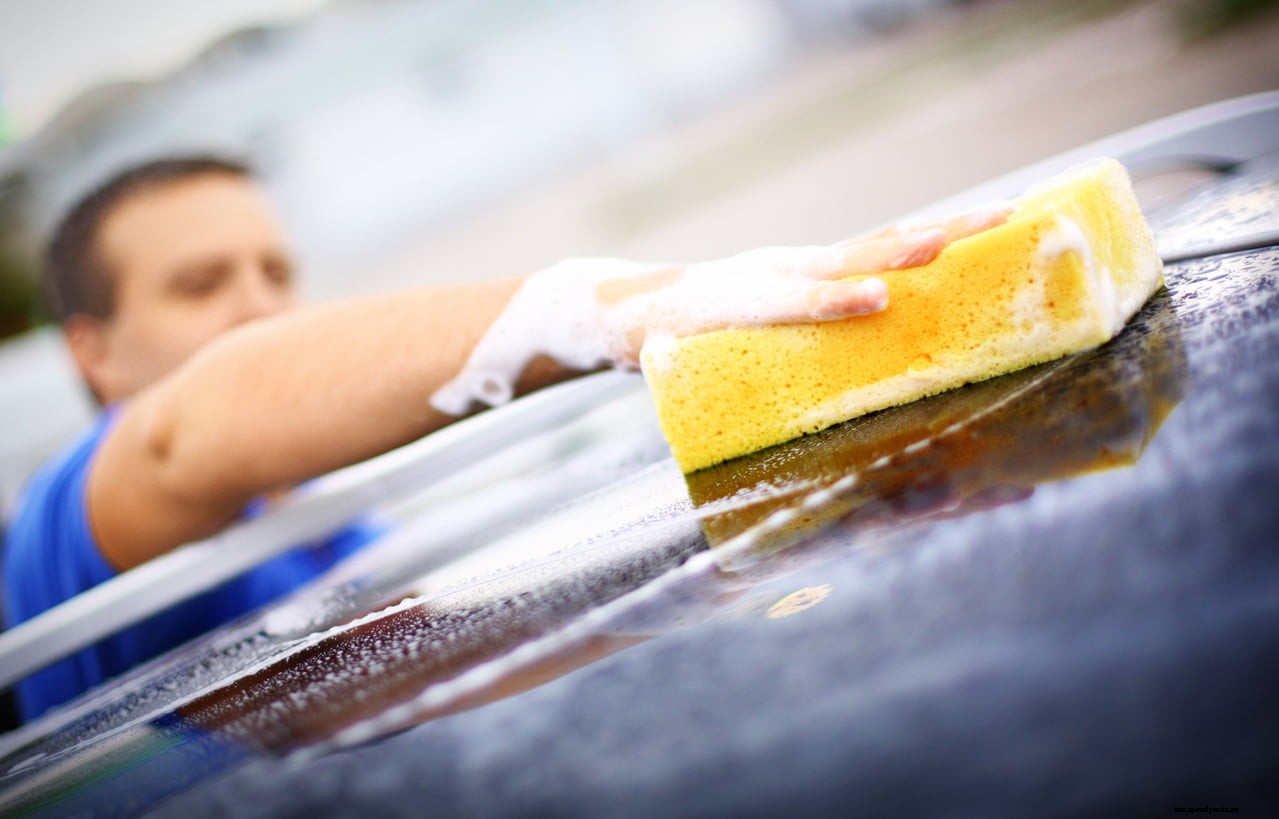 12 Places in a Car that Everyone Forgets to Clean