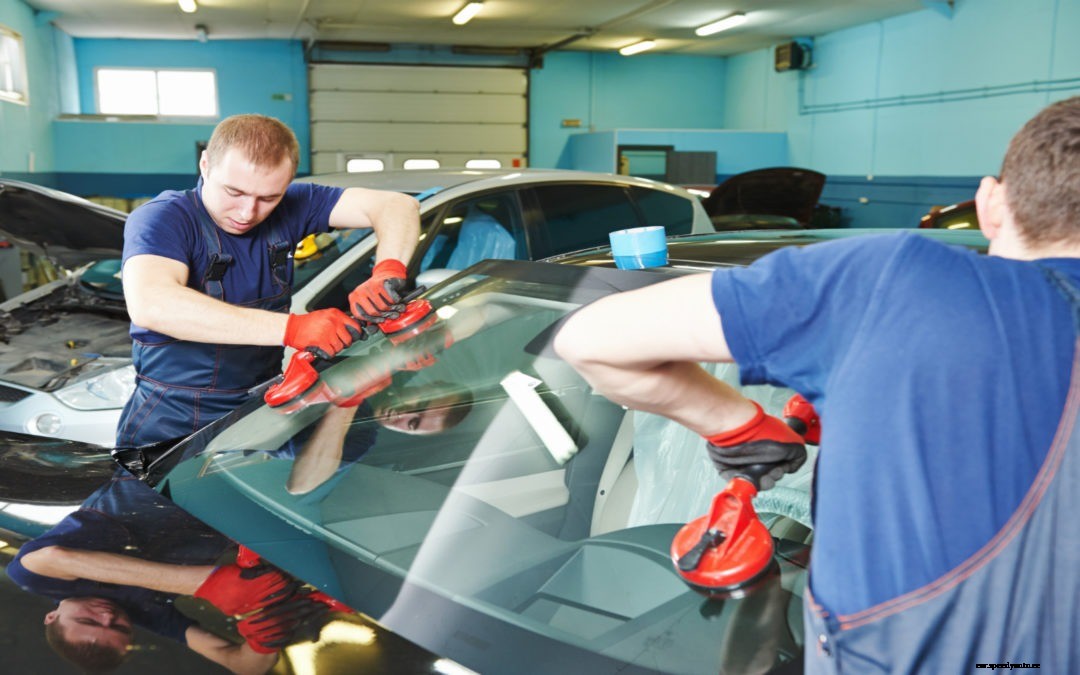 7 Signs You’re Dealing with a Bona Fide Windshield Replacement Professional