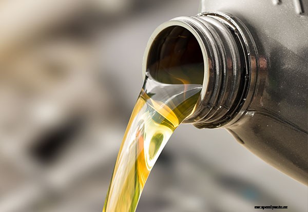 How Does Engine Oil Affect My Car’s Performance?