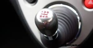 8 Driving Habits That Could Be Causing Damage to Your Car