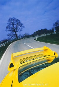 What speed should I drive to get maximum fuel efficiency?