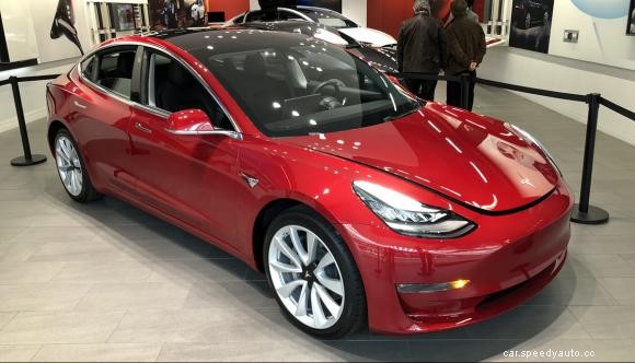Tesla previews Model 3 around the UK