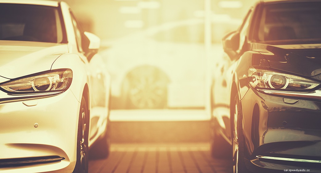 How to Decide Between a Hybrid and an EV