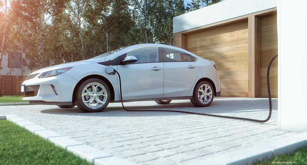 What to know about electric vehicles in hot weather